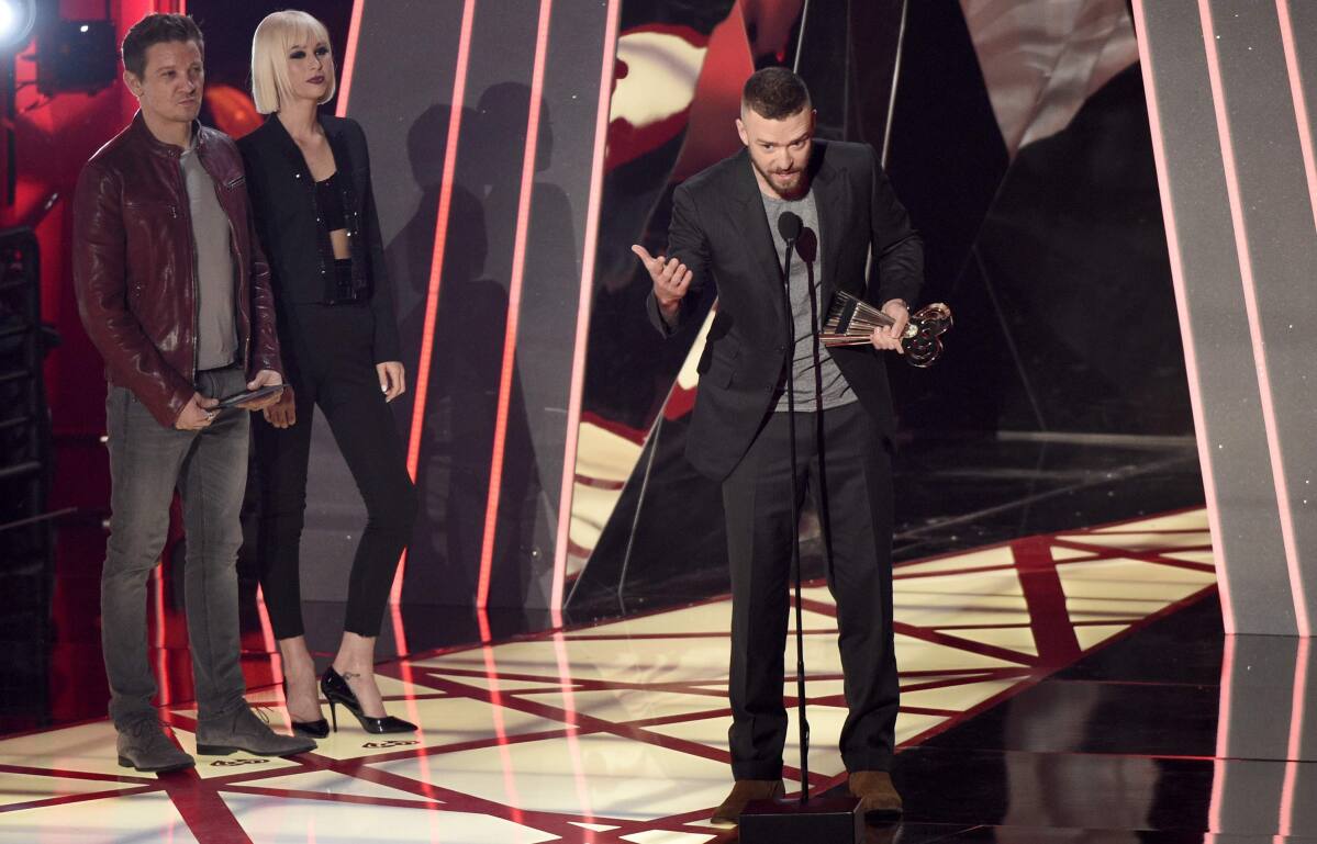Justin Timberlake to young fans at iHeartRadio Awards: 'Being different  means you make the difference