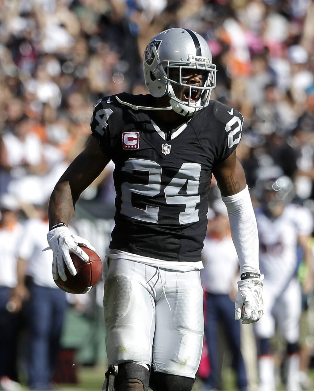 Raiders' Charles Woodson named AFC dfensive player of month for October