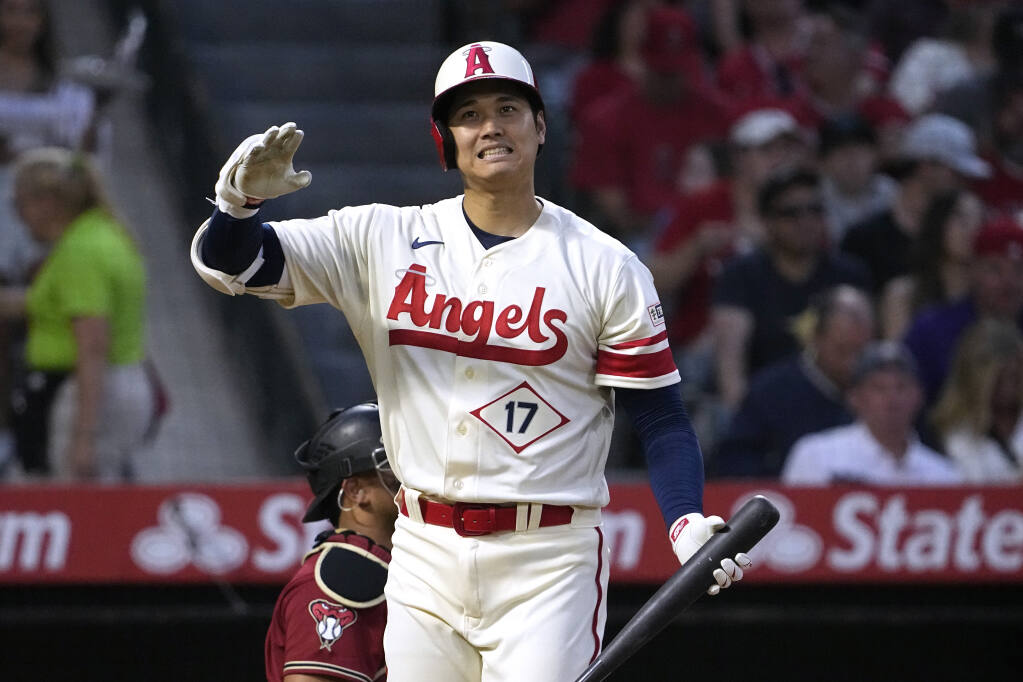 Here, look at some joyful pictures of Shohei Ohtani after home runs 