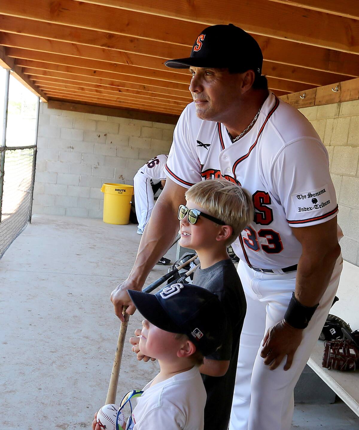 In Stint With Sonoma Stompers, Jose Canseco Still Draws A Crowd — Sonoma  Stompers Baseball