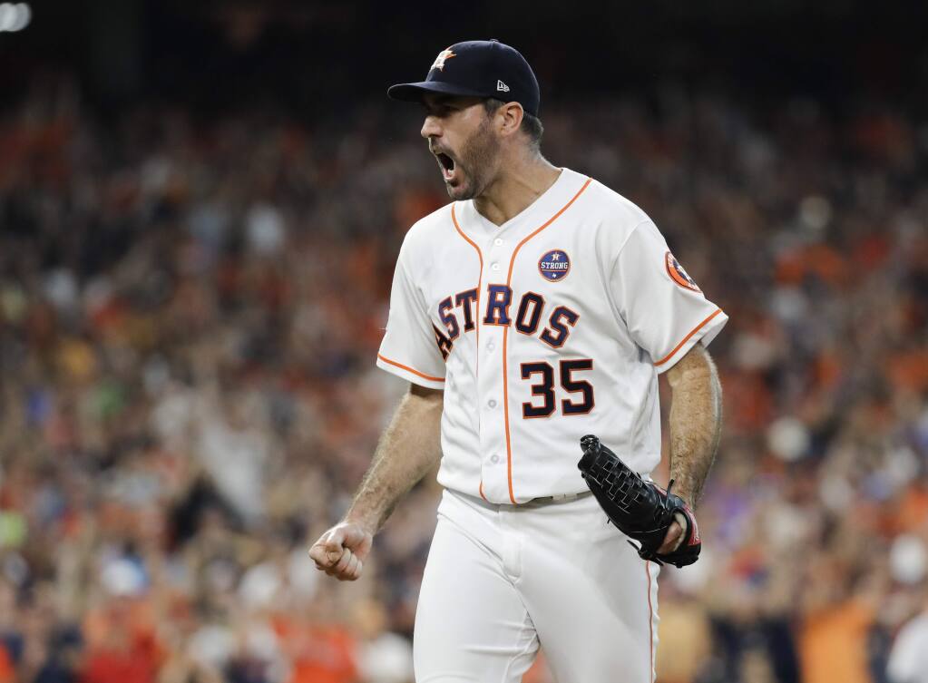 Astros take 2-0 lead over Sox in ALDS