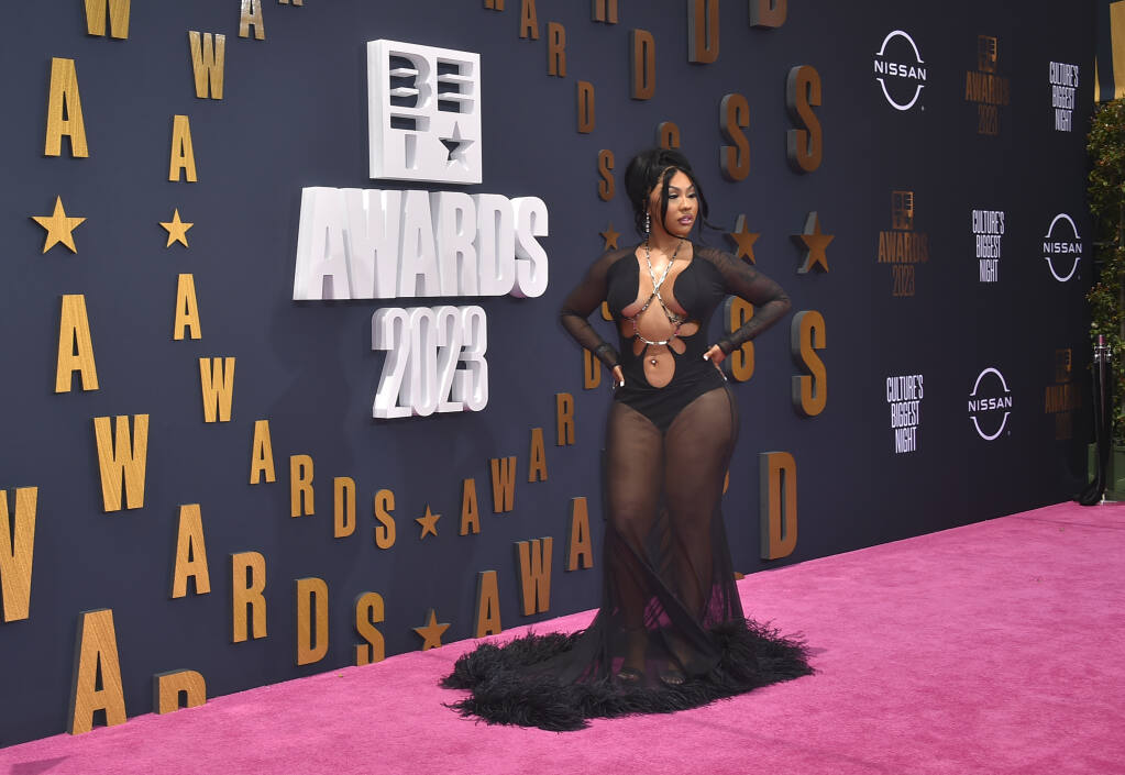 Ari Fletcher Says We Never Had A Contract After Designer Accused Her Of  Stealing Dress Design For Award Show - theJasmineBRAND
