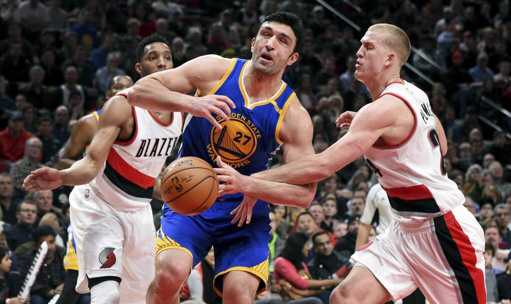 Warriors' center Zaza Pachulia cleared to play in Game 1 of NBA