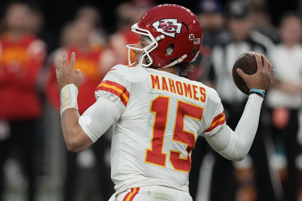 Look – Patrick Mahomes Pre-Game Outfit for Kansas City Chiefs vs New York  Jets Is Here