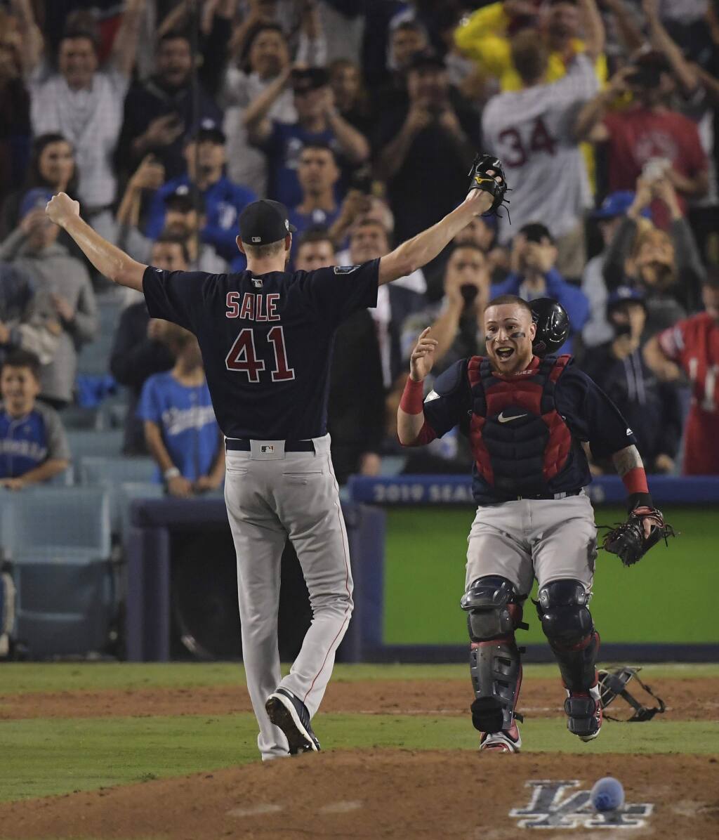 Boston celebrates Red Sox win, remembers marathon bombings - Los