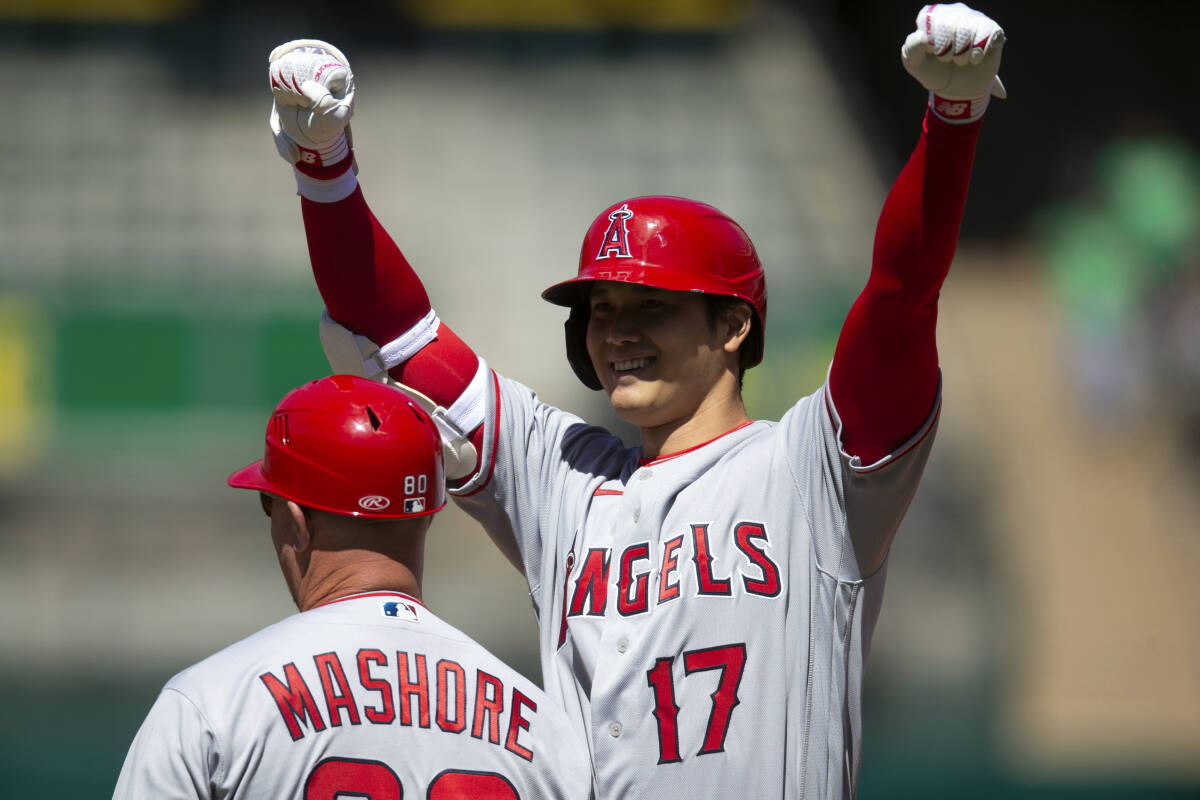 Angels score 11 in 3rd inning, thump Shintaro Fujinami and A's 13-1