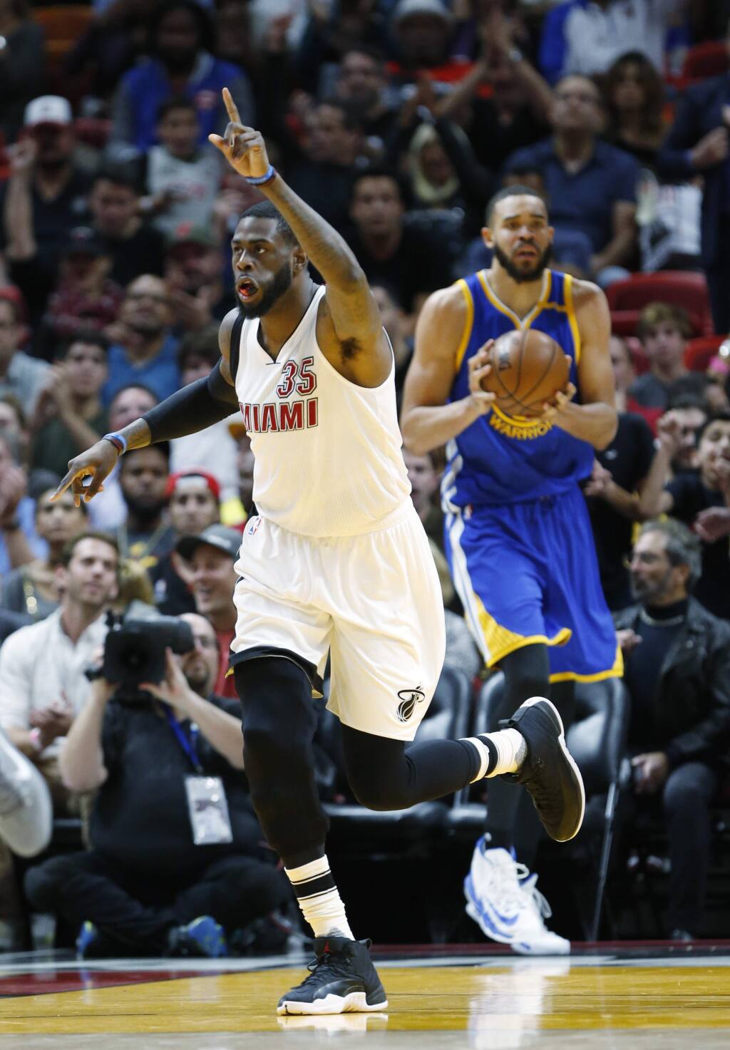 NBA Roundup: Waiters for the win: Heat stun Warriors, 105-102