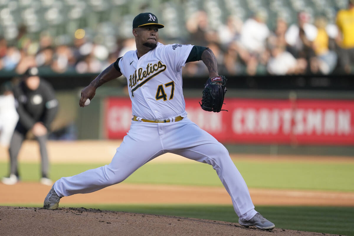 A's trade Frankie Montas, Lou Trivino to Yankees for prospects