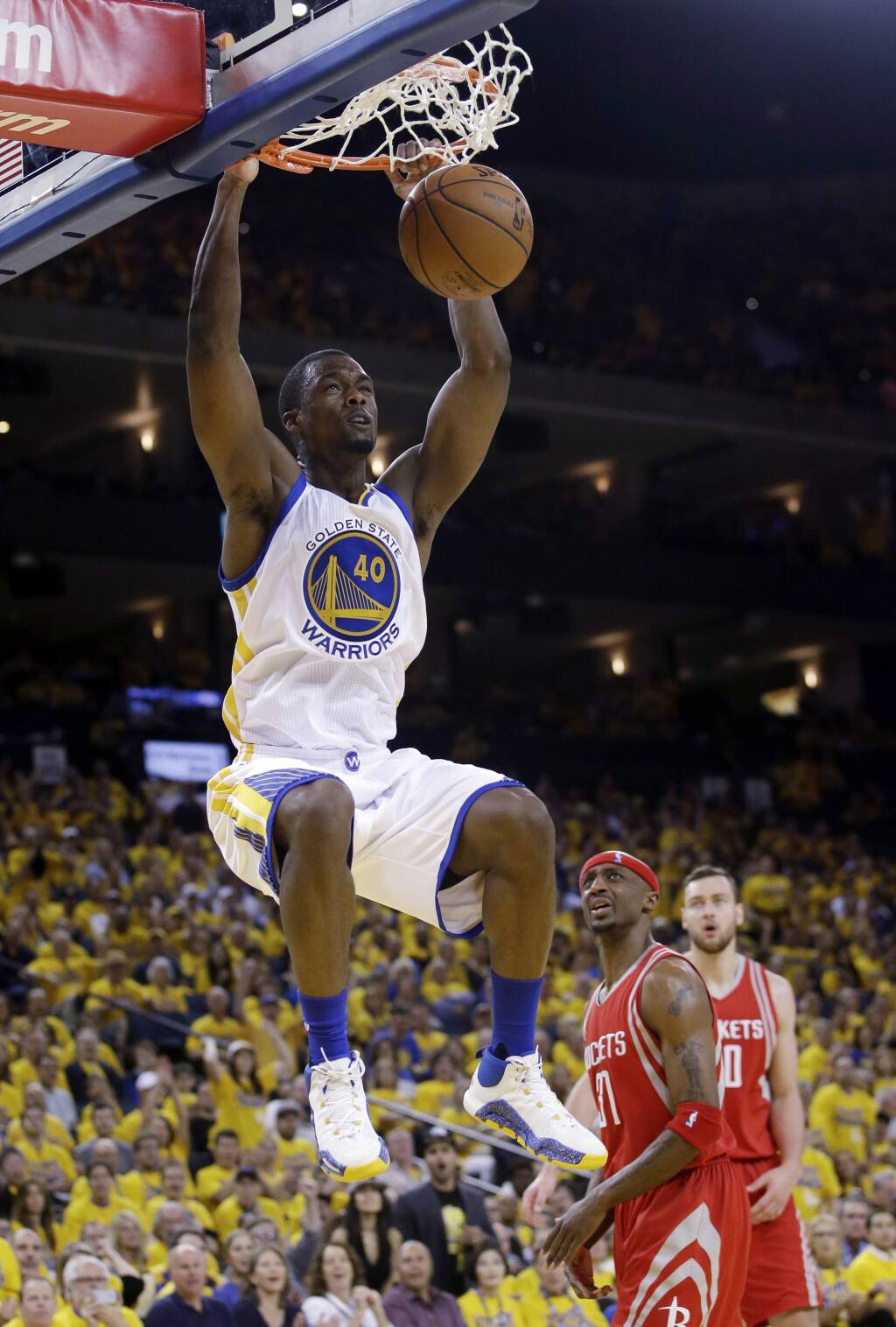 Harrison Barnes injury: Warriors rookie leaves after scary fall