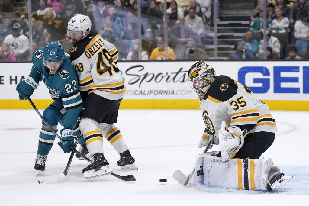 David Pastrnak scores again as unbeaten Bruins top Sharks - The