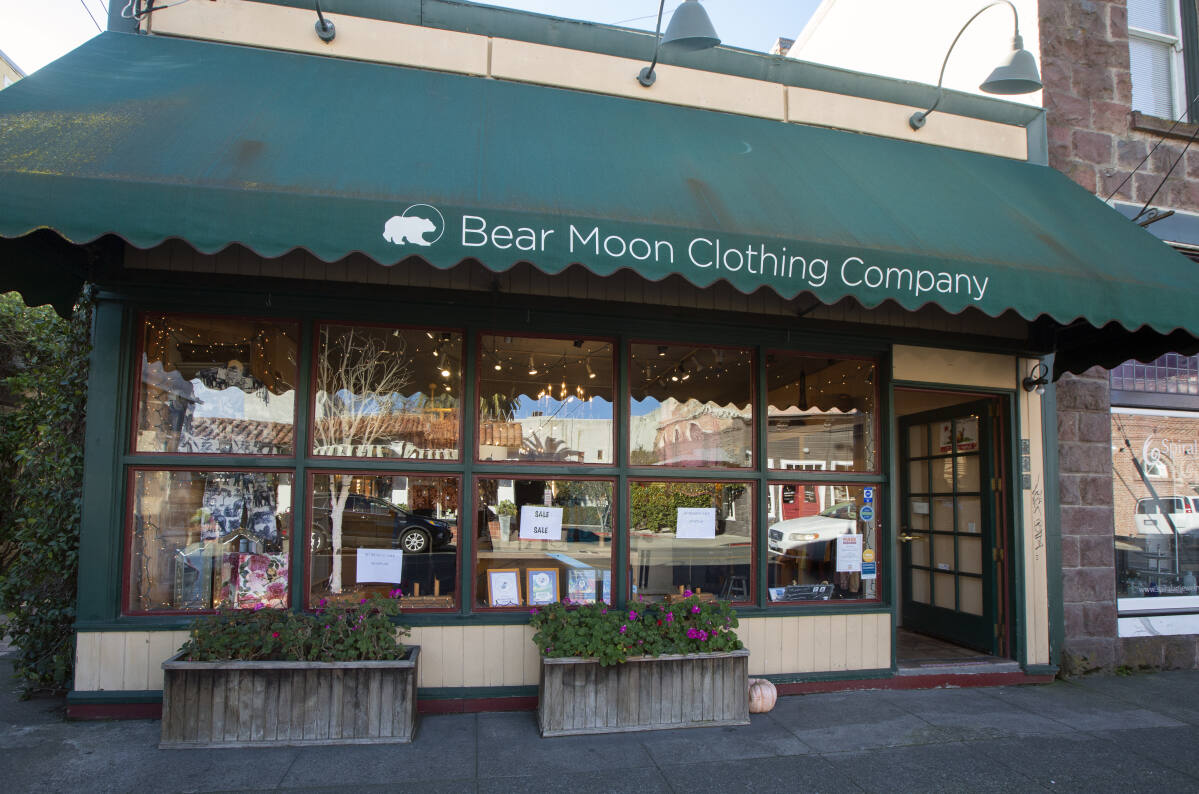Strictly business: Bear Moon Clothing retirement, La Luz change, G's