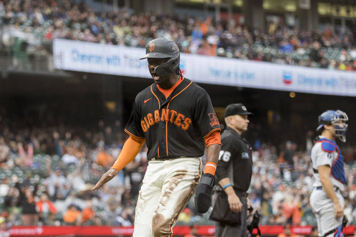 On wet, windy day at Oracle Park, Giants wrap equally dreary season series  with 15th loss to Dodgers