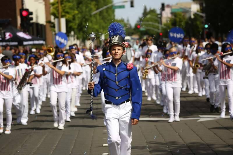 Santa Rosa Rose Parade celebrates heroes and helpers