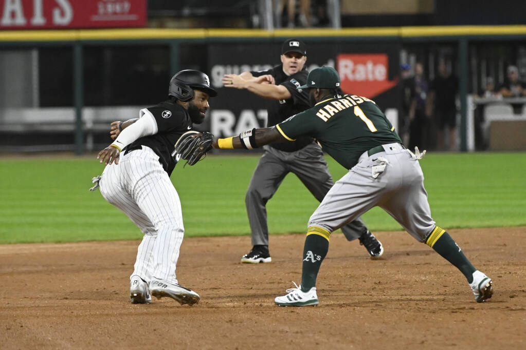 Chicago White Sox Injury Updates on Liam Hendriks and Eloy Jimenez -  Fastball