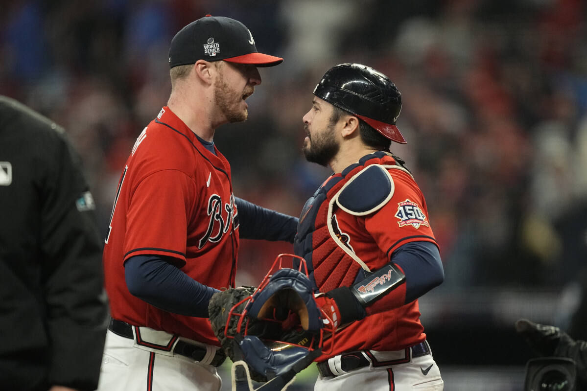 Braves throw 2-hitter, blank Astros 2-0 for 2-1 World Series lead