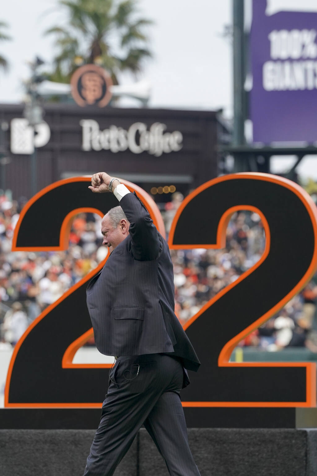 Giants to retire Will Clark's number 22, 1989 team honored - ABC7 San  Francisco