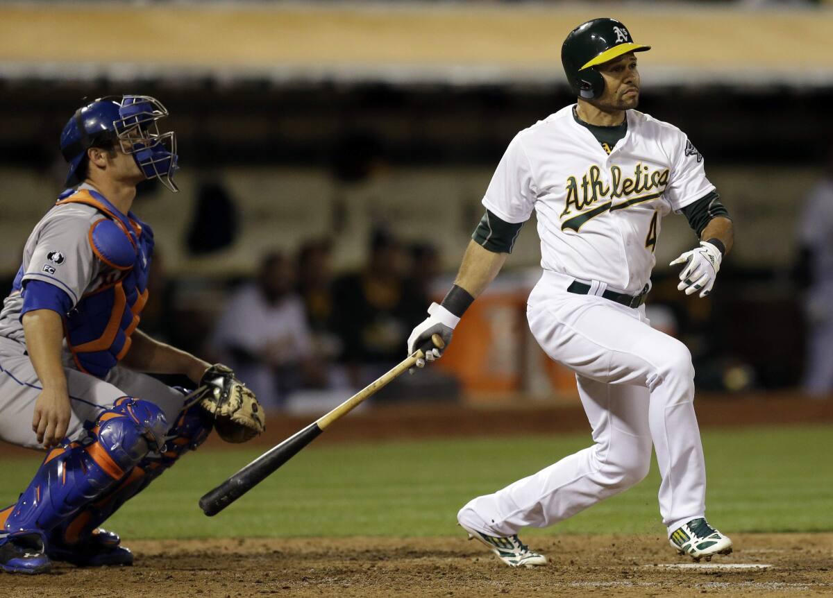 Coco Crisp lifts A's over Mets 6-2