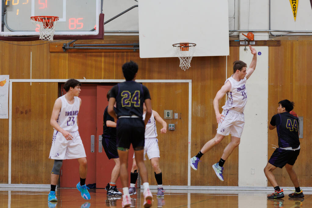Varsity boy's basketball faces stiff competition in Las Vegas