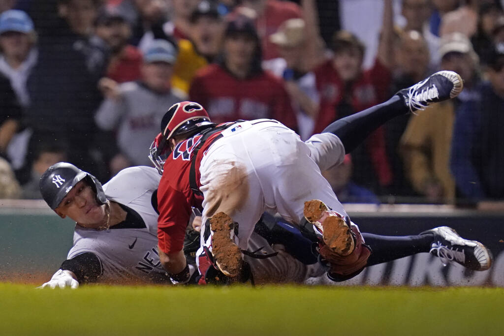 Red Sox beat Cards 6-1 in Game 6 for World Series title