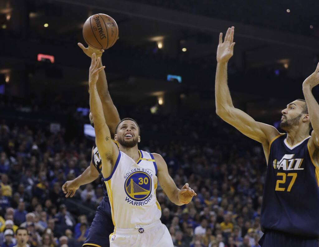 Stephen Curry has NBA's most popular jersey; Warriors top