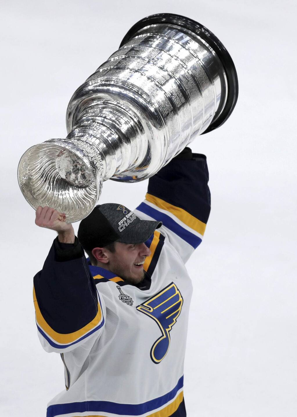 NHL playoffs: Blues' Jordan Binnington addresses insensitive tweets