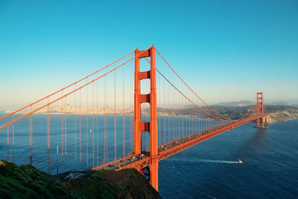 Coast Guard rescues 15 from sinking boat near Golden Gate Bridge