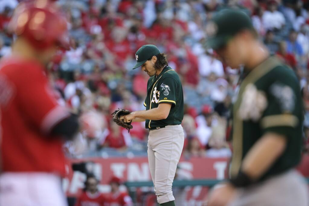 Barry Zito leads San Francisco Giants to NLCS Game Five win over