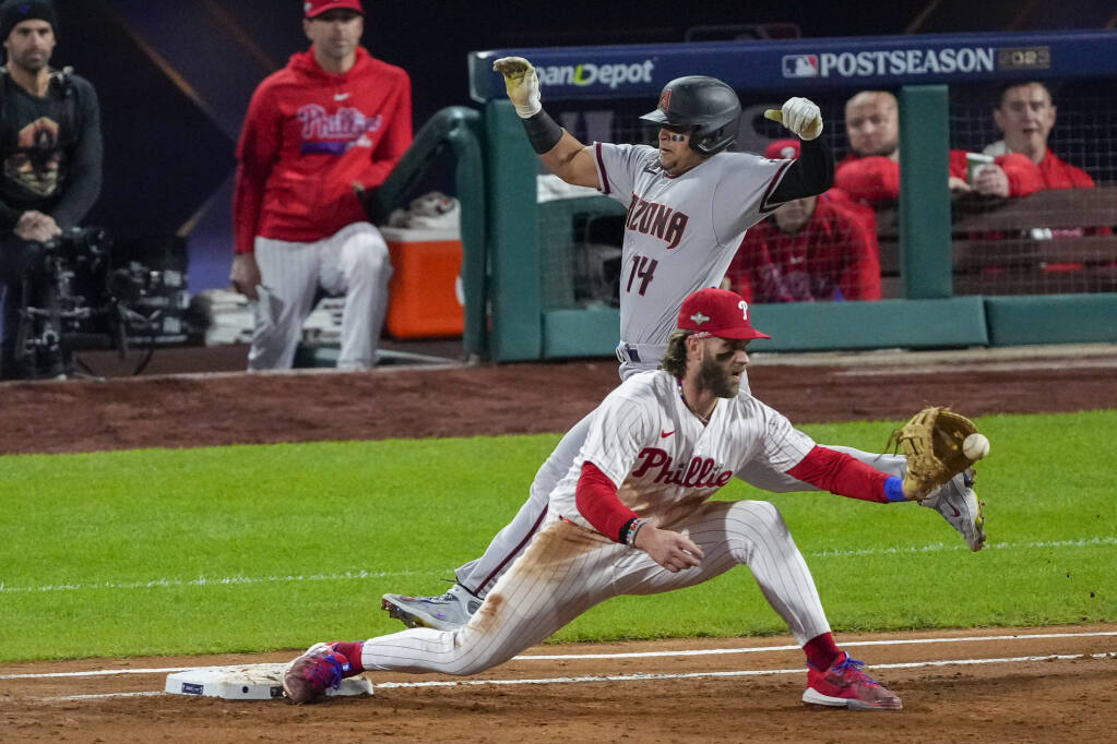 Trea Turner gives Phillies glimpse of his amazing base running