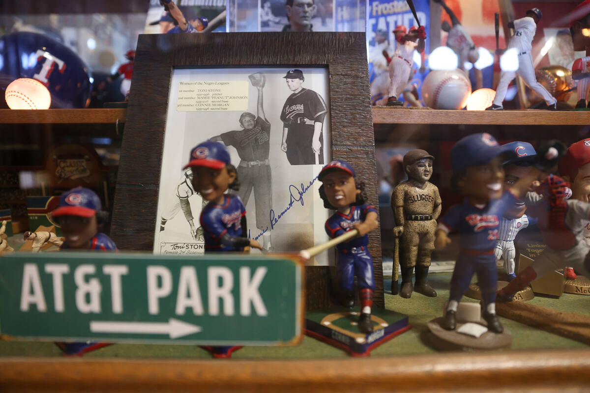 UMPS CARE AUCTION: Cubs Commemorative Bobble Head - Babe Ruth