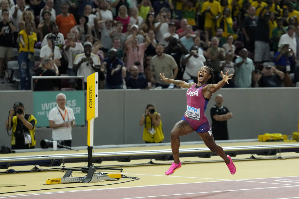 Sha'Carri Richardson wins 100, claims fastest woman in world title