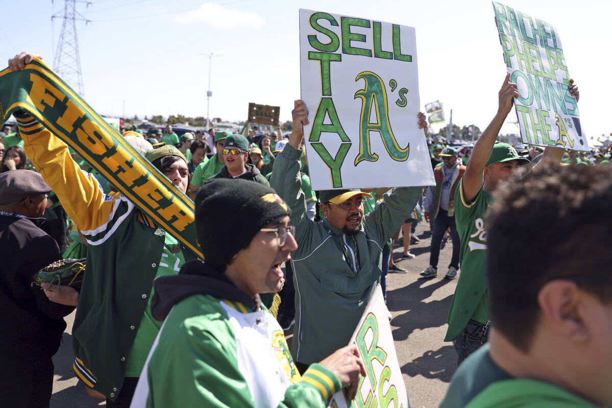 Oakland A's fans come out in full force for reverse boycott urging John  Fisher to sell team instead of heading to Las Vegas - ABC7 San Francisco