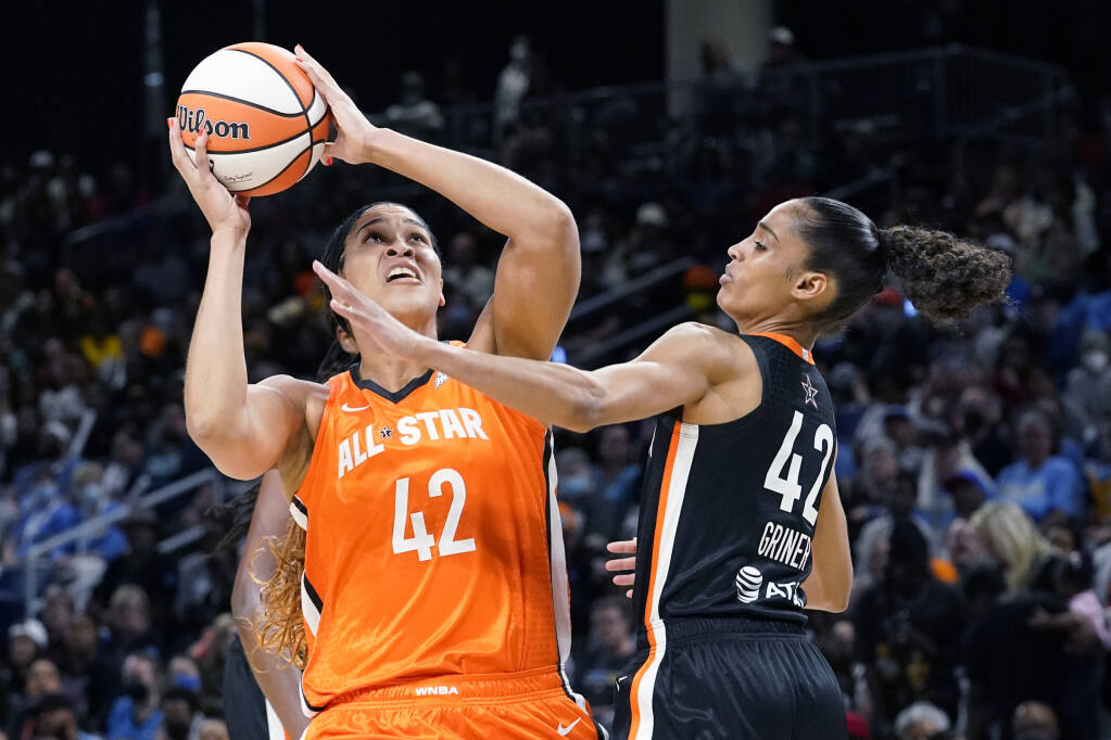 WNBA All-Star Game: Fun throughout, a dunk to finish, Maya Moore