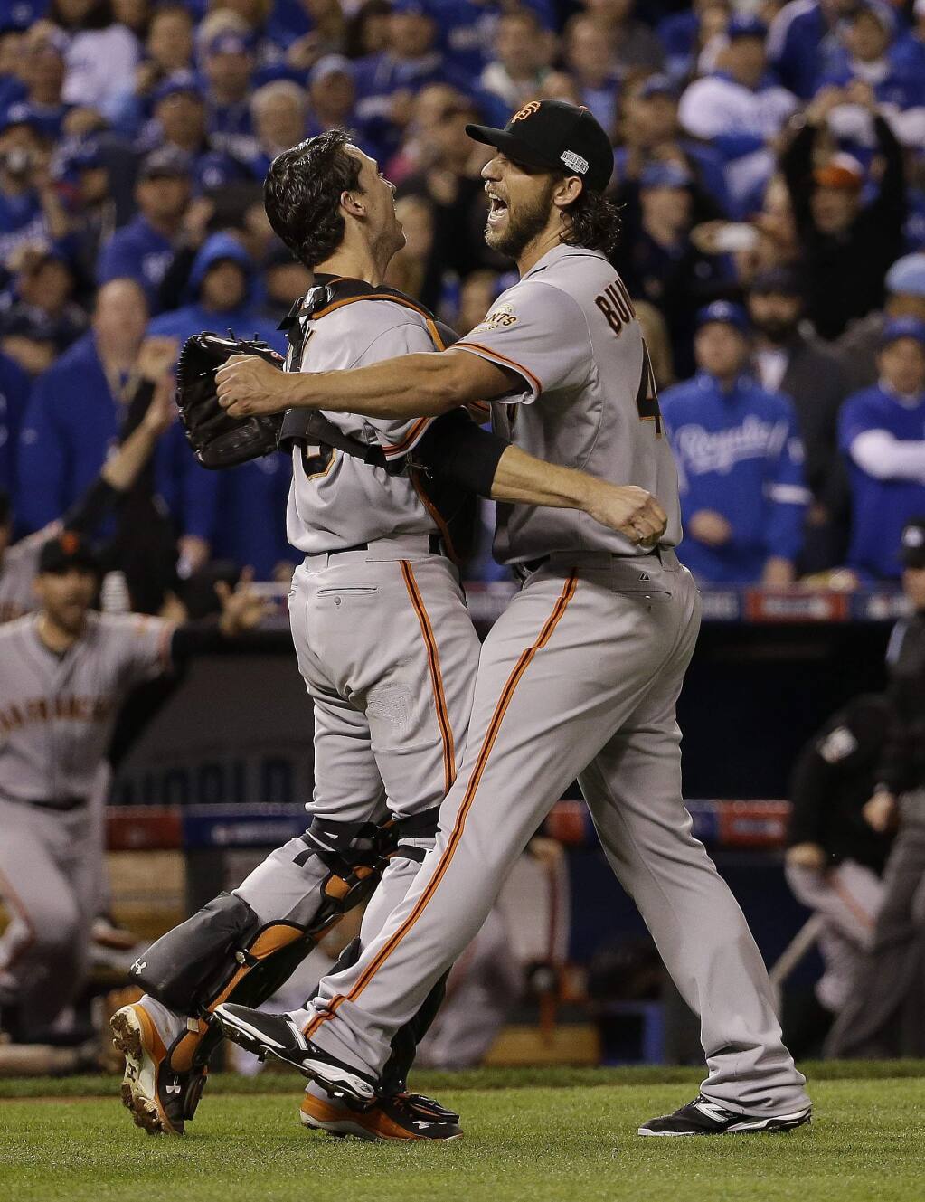Triple Play: Giants outlast Royals for third title in five years
