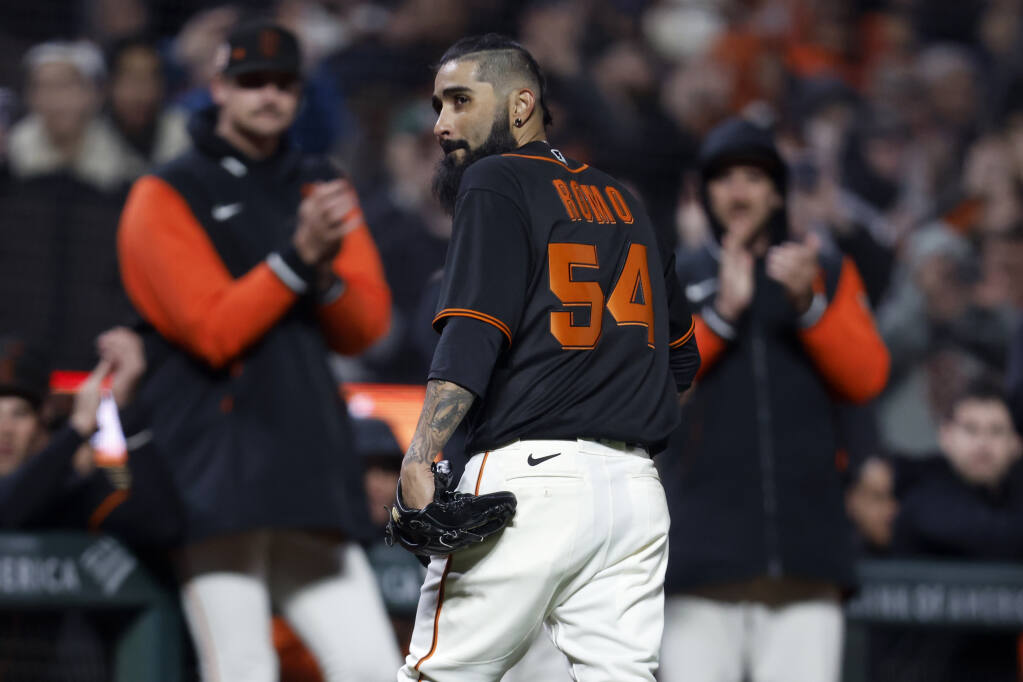 Oakland A's sign reliever Sergio Romo to one-year contract - Athletics  Nation