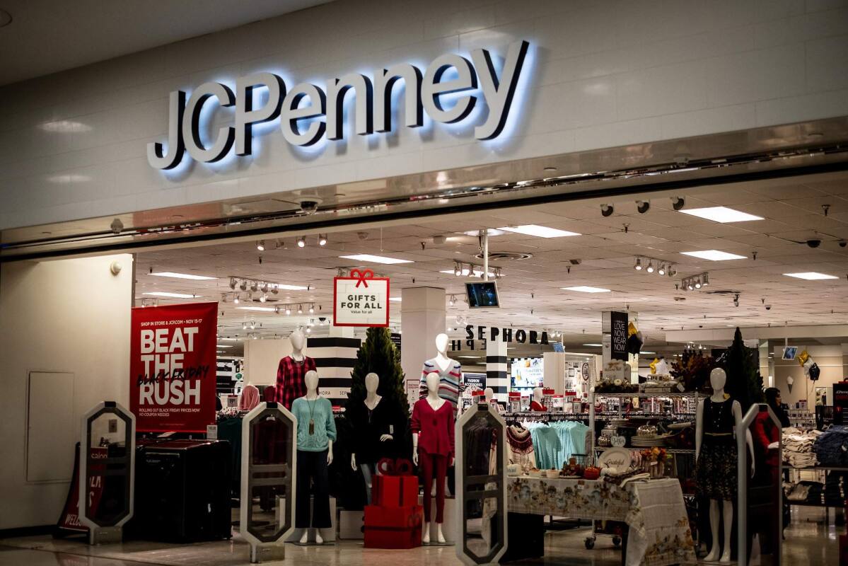 J.C. Penney Avoids Liquidation in Sale to Mall Operators Simon and  Brookfield - The New York Times