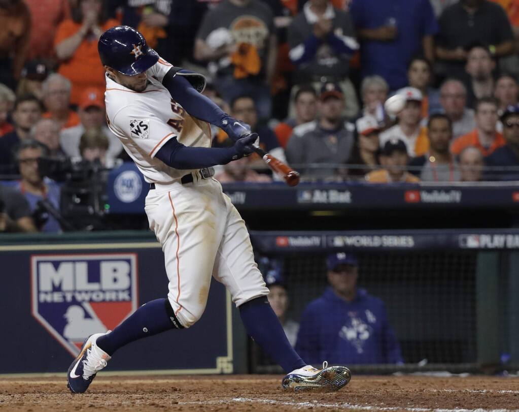 Astros Beat Dodgers 7-6 To Tie The 2017 World Series