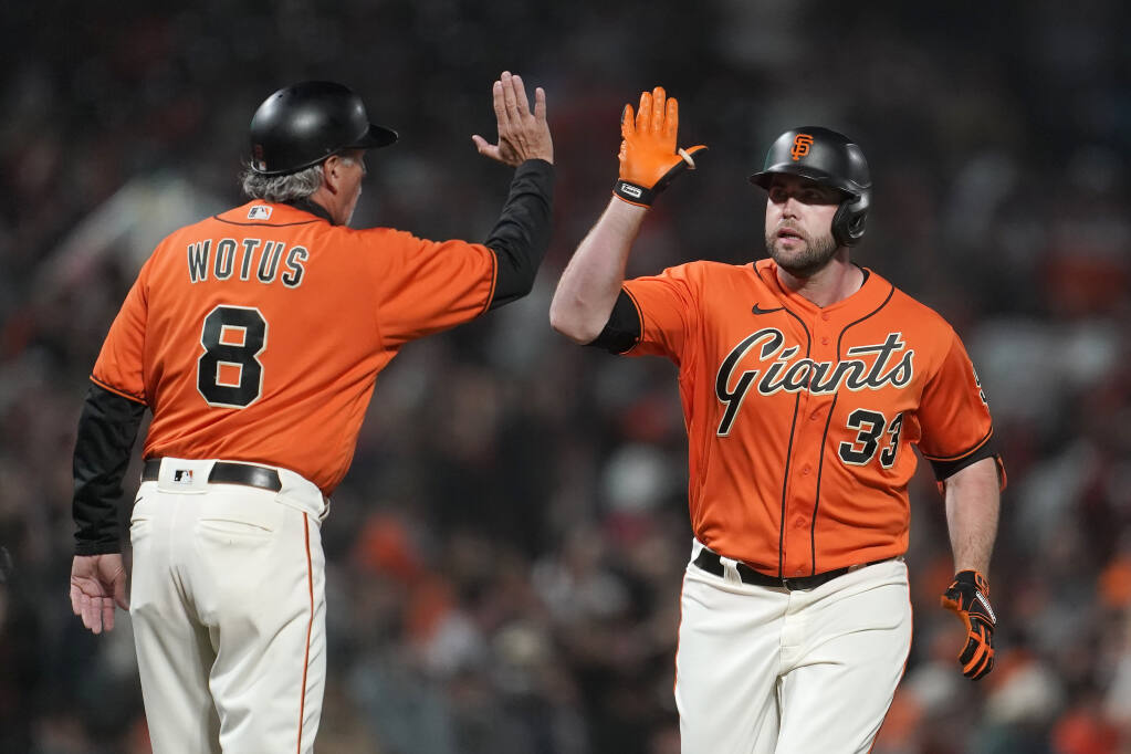 Dodgers eliminated from NL West title as Giants defeat Padres