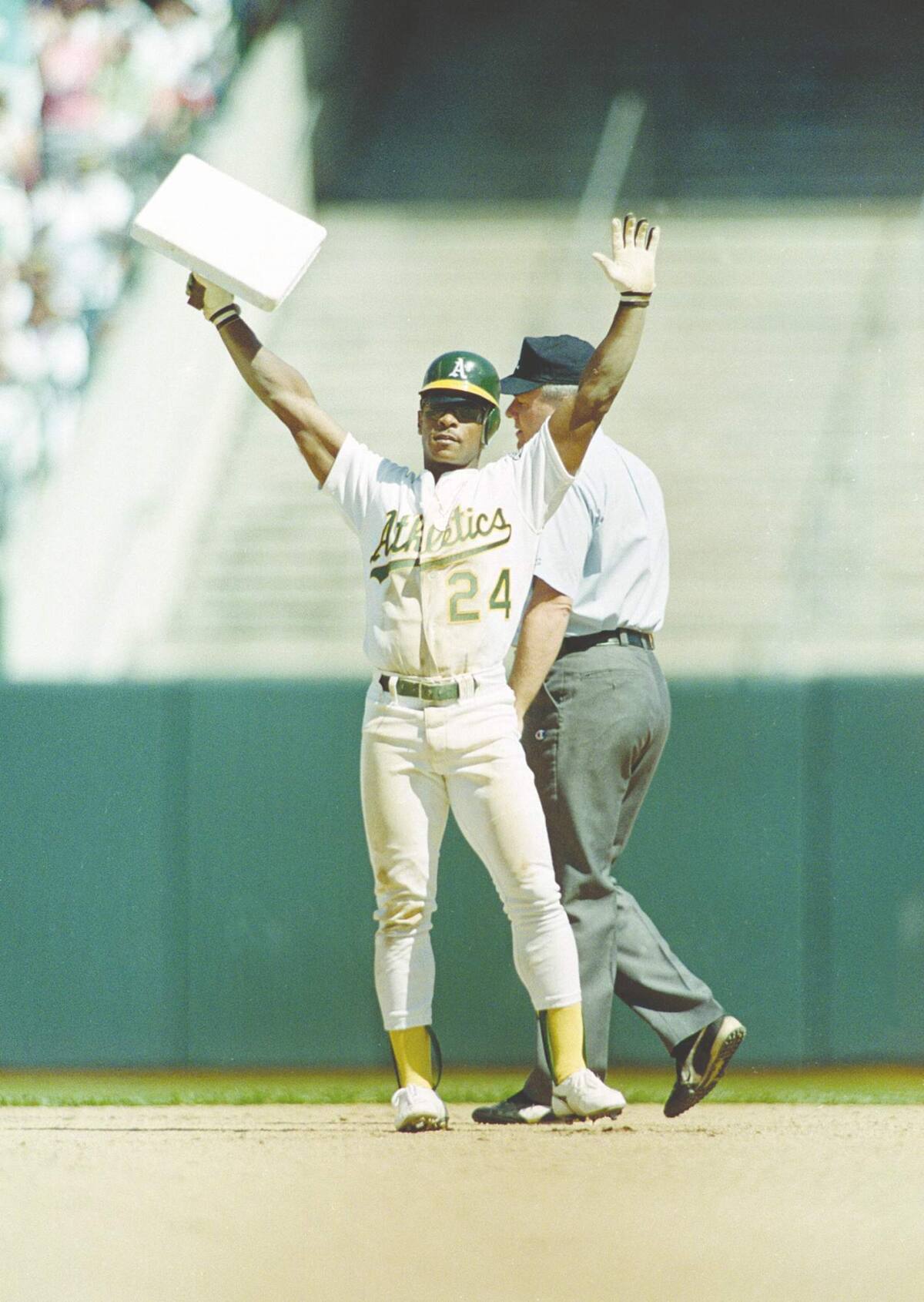 Rickey Henderson elected to Hall of Fame by 94.8 percent of voters – The  Mercury News