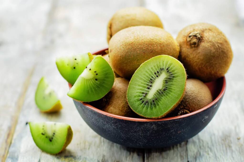 Why kiwi is a fall and winter fruit