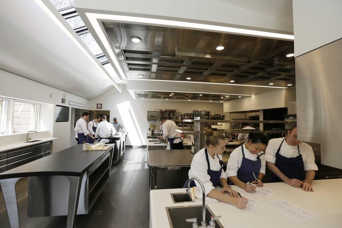 French Laundry’s Thomas Keller, an exacting chef at a crossroads