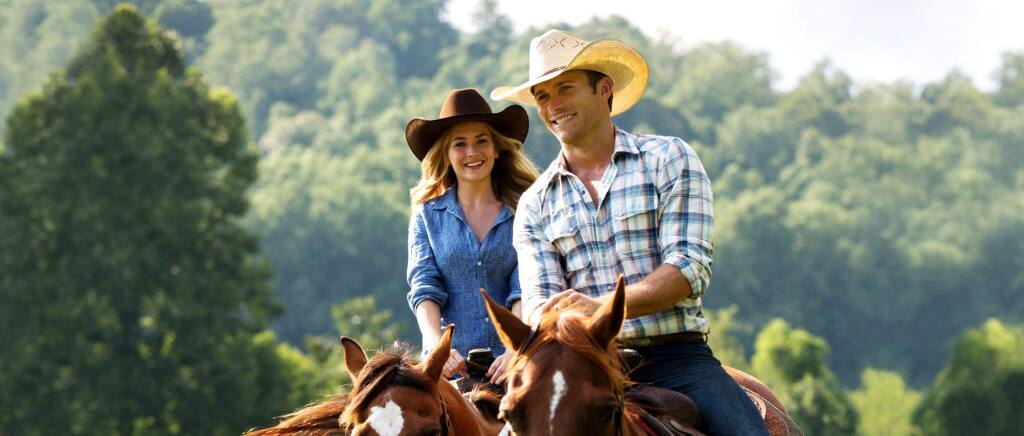 Despite attractive stars, few sparks fly in 'Longest Ride
