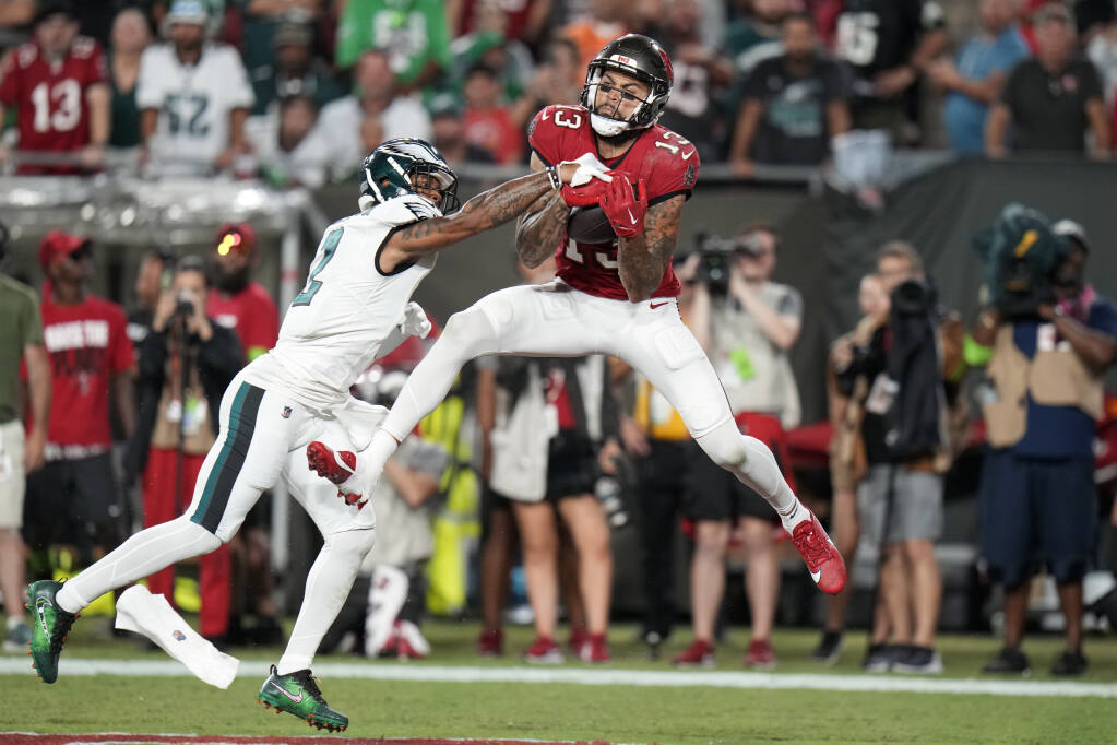 Eagles' Jalen Hurts sets new NFL record in Week 5 win vs. Cardinals 