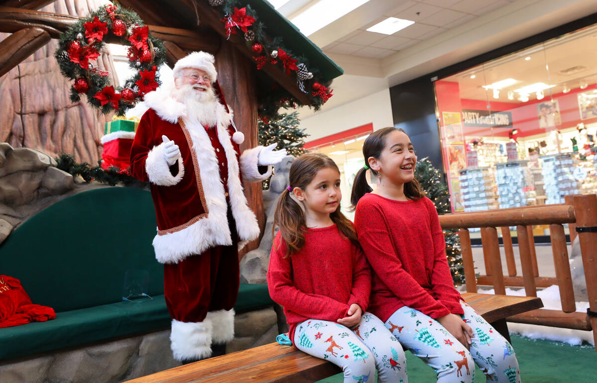It feels like Christmas': Santa Clara County malls finally reopen