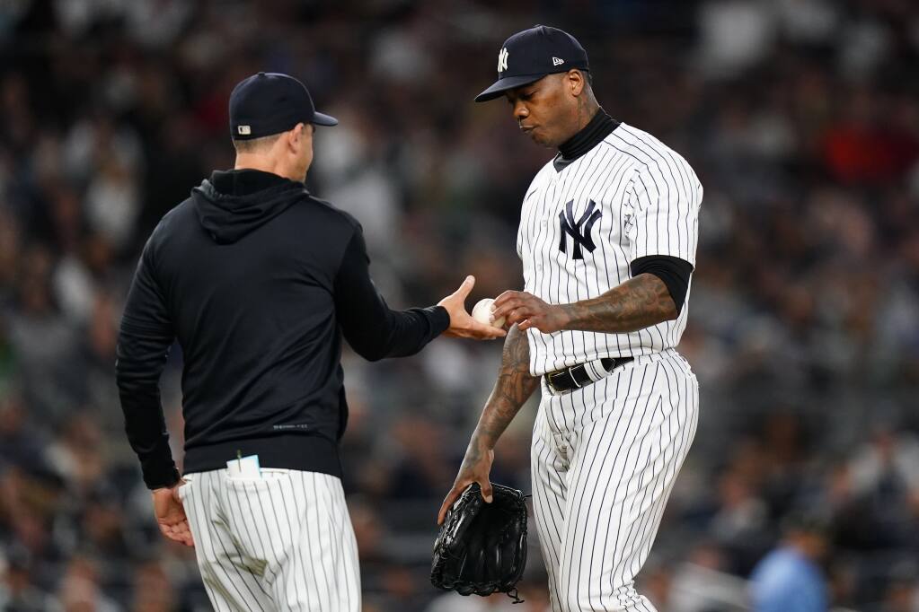 Time for Yankees to replace closer Aroldis Chapman with Clay Holmes?