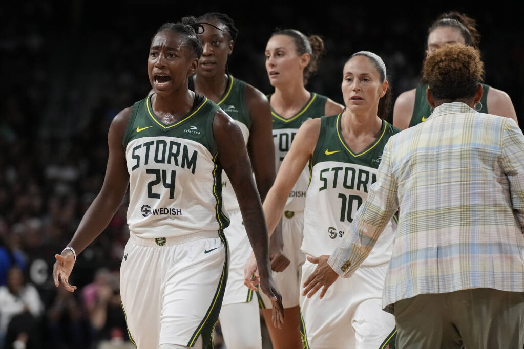 Sportswrap: Women's basketball surrenders ACC title in final game, men's  basketball builds on win streak - The Chronicle