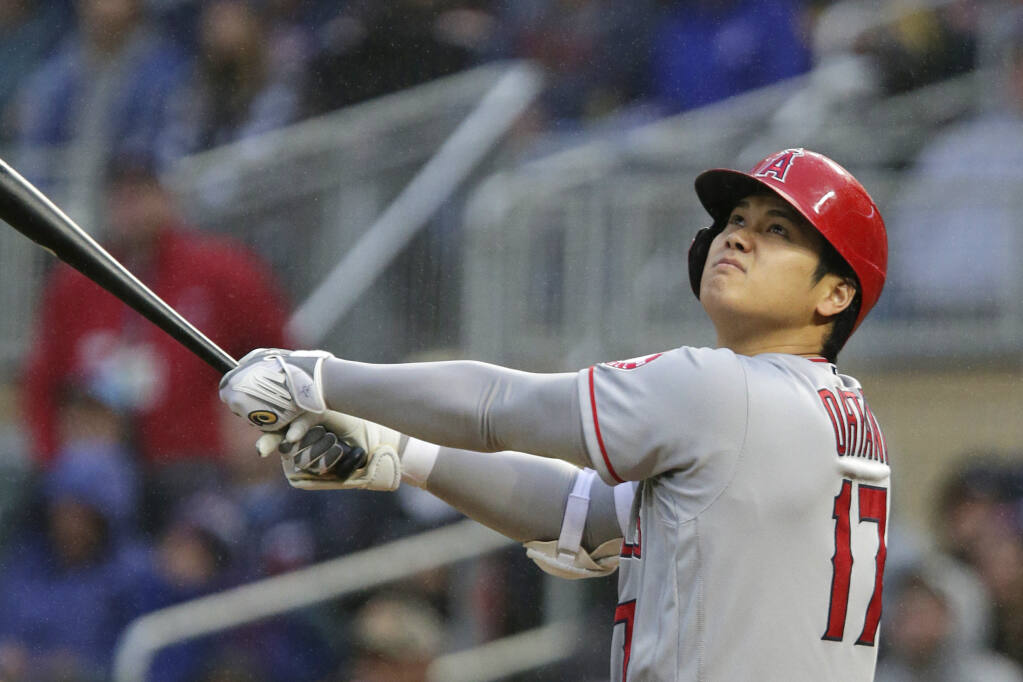 Why a Shohei Ohtani body double was used in Angels' team photo - Los  Angeles Times