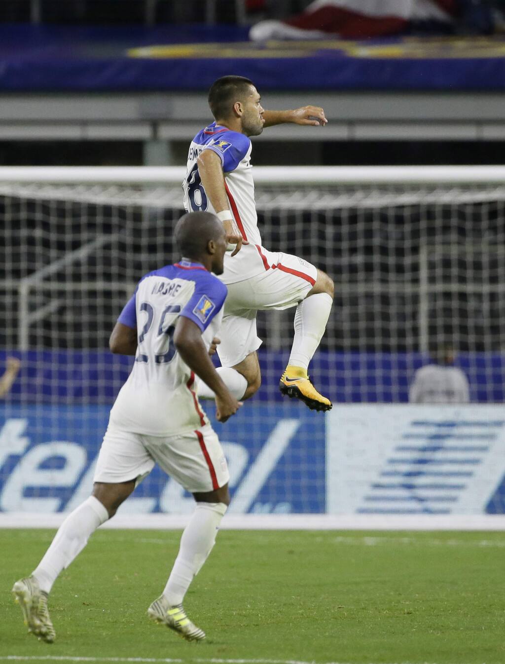 Clint Dempsey ties US goal record as team USA advances to Gold Cup final
