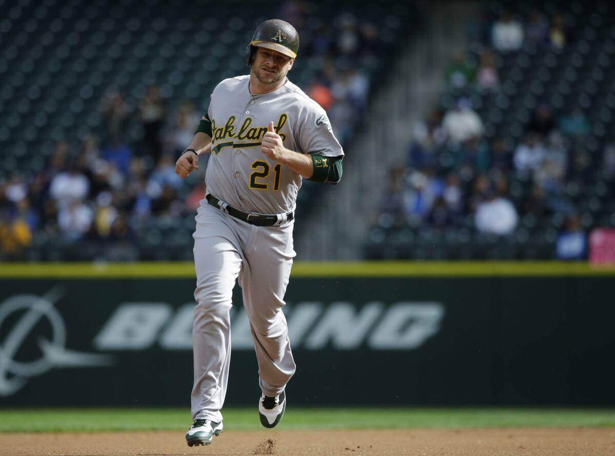 Mariners lose extra innings affair to Sean Barber, Athletics