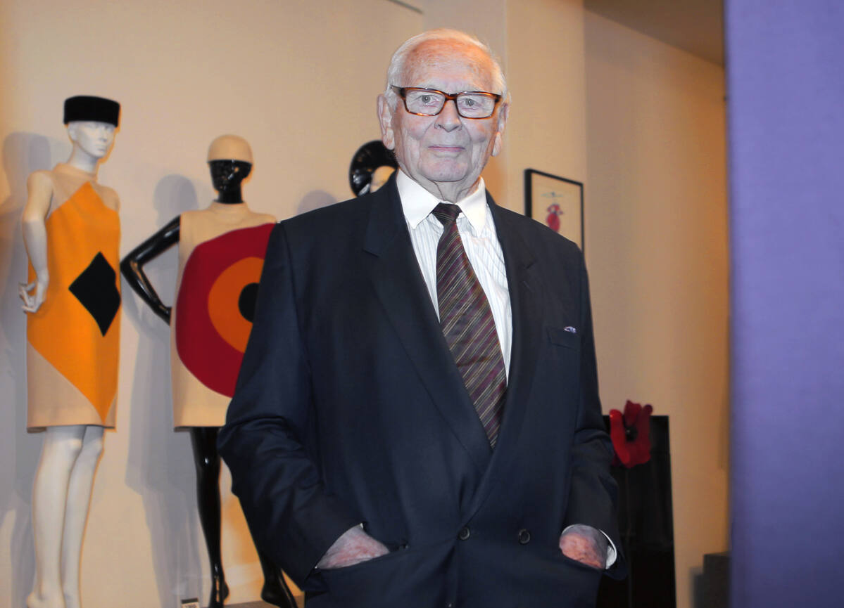 Pierre Cardin dies: Couturier pioneered designer licensing - Los Angeles  Times