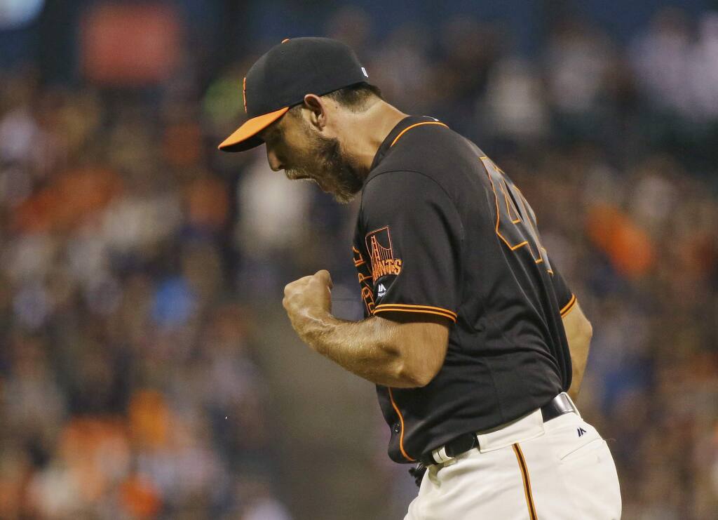 Madison Bumgarner returns to form as Giants beat Orioles 6-2